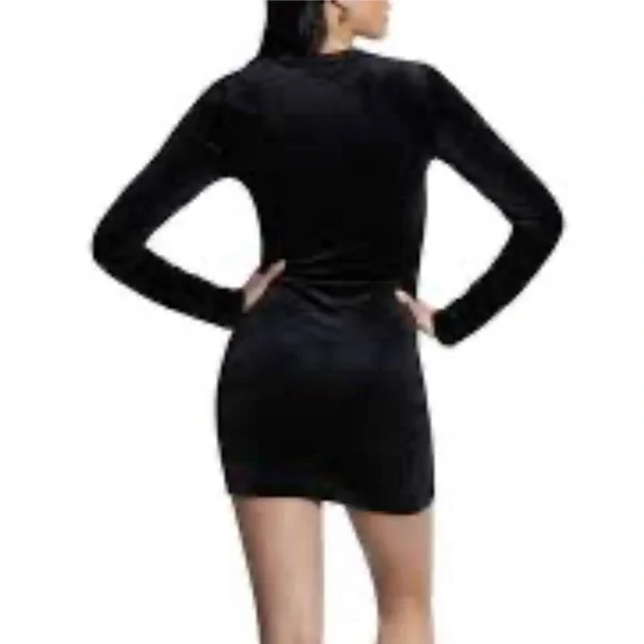Revamped | Dresses | Black Velvet Round Neck Long Sleeve Bodycon Mini Dress  Size Xl | Poshmark
